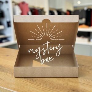Women’s Mystery Clothing Bundle – Size Medium ✨